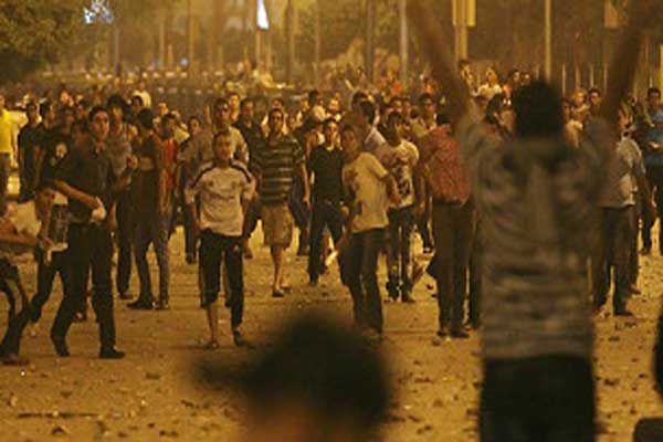 مصر: ضحايا في اشتباكات بين أنصار أبو إسماعيل ومجهولين في القاهرة