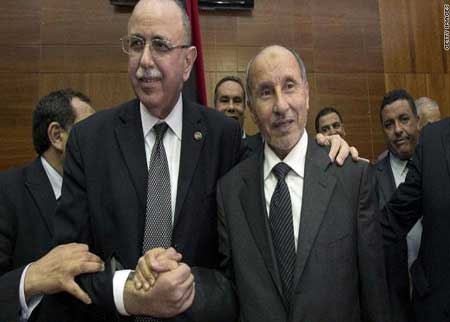 ليبيا: عبدالجليل يدعو للمصالحة بعد أزمة حكومية