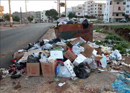 بلدية المفرق تشكو نقصا في اليآت النظافة وكوادرها