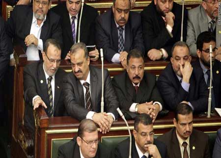 فيسبوك: "شيزوفرينيا" الإخوان وواجب الاعتذار للسعودية فيسبوك: "شيزوفرينيا" الإخوان وواجب الاعتذار للسعودية