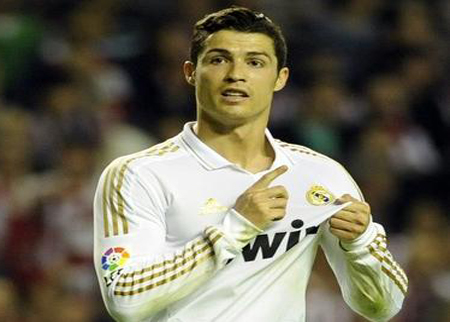 رونالدو يطارد رقما قياسيا في تسجيل الاهداف بعد التتويج بدوري اسبانيا