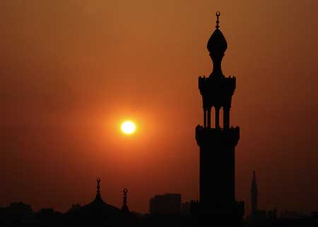 صحيفة إسبانية: التمييز ضد الإسلام بأوروبا يعكس خوفهم من الثقافة الإسلامية