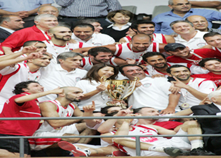 الارثوذوكسي يتوج بلقب الدوري الممتاز على حساب التطبيقية