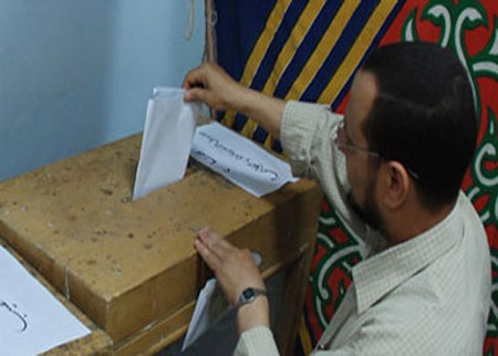 المصريون فى الخارج يختارون الرئيس فى أول انتخابات حقيقية على مدار 7 أيام