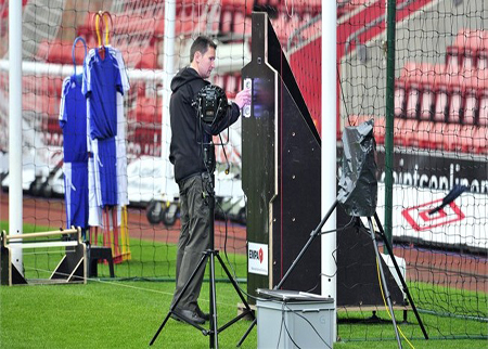 اختبارات تكنولوجيا خط المرمى تقترب من نهايتها