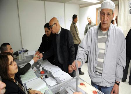 انتخابات الجزائر: فوز التحالف الحاكم.. ونتائج الإسلاميين ضعيفة
