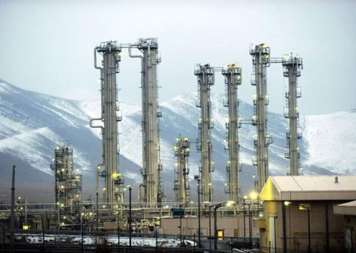 جماعة معارضة: إيران تصنع أسلحة نووية