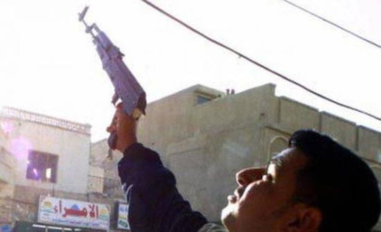 إصابة عريس بطلق ناري في خصيتيه في حفل زفافه