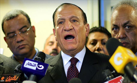 مصر.. الفريق "عنان" يرقد بمستشفي عسكري مصر.. الفريق "عنان" يرقد بمستشفي عسكري