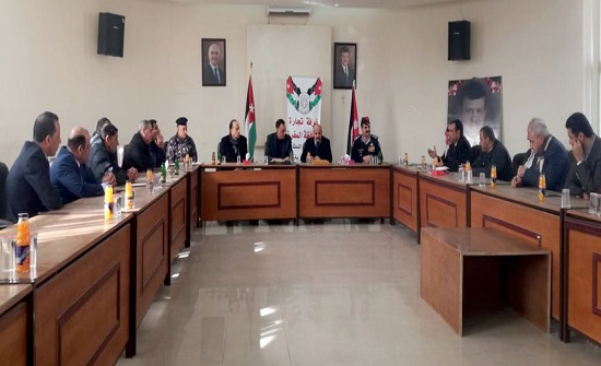 محافظ المفرق يؤكد ضرورة تحديث عمل القطاع التجاري