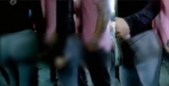 بالفيديو: من ابشع جرائم الزنا ..امراه تستدرج الرجال الى منزلها لتقوم بتصويرهم فى اوضاع مخلـه.. صادم بالفيديو: من ابشع جرائم الزنا ..امراه تستدرج الرجال الى منزلها لتقوم بتصويرهم فى اوضاع مخلـه.. صادم