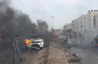 مقتل تسعة بعد سقوط قذائف مورتر على محتجين في مدينة بنغازي بليبيا مقتل تسعة بعد سقوط قذائف مورتر على محتجين في مدينة بنغازي بليبيا