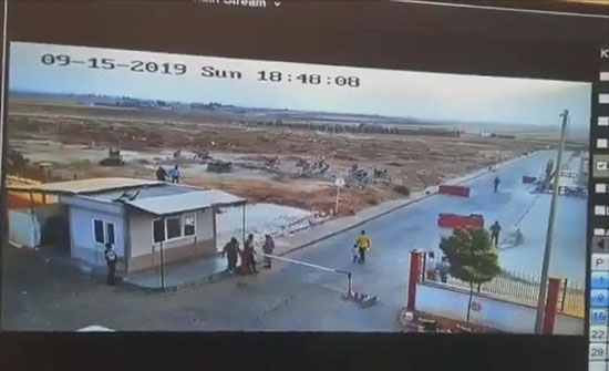 شاهد لحظة انفجار سيارة مفخخة في بلدة الراعي بسوريا شاهد لحظة انفجار سيارة مفخخة في بلدة الراعي بسوريا