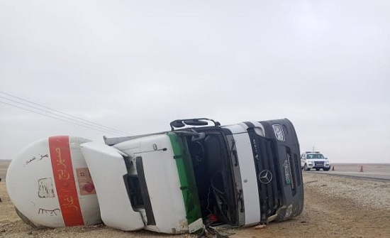 وفاة اثر تدهور صهريج محمل بالغاز على الطريق الصحراوي وفاة اثر تدهور صهريج محمل بالغاز على الطريق الصحراوي