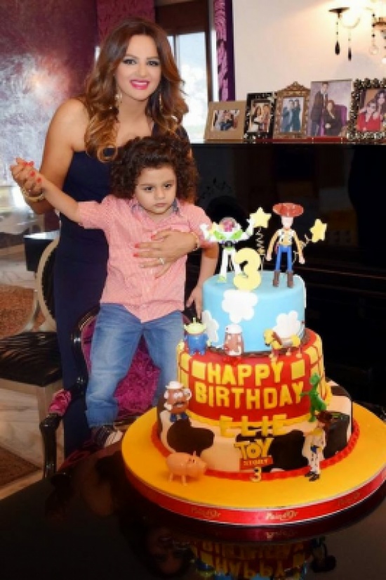 باسكال مشعلاني تحتفل بعيد ميلاد إبنها الثالث باسكال مشعلاني تحتفل بعيد ميلاد إبنها الثالث