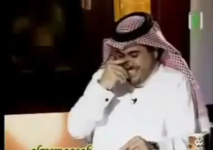 المذيع اصيب بنوبة ضحك بسبب القرني 