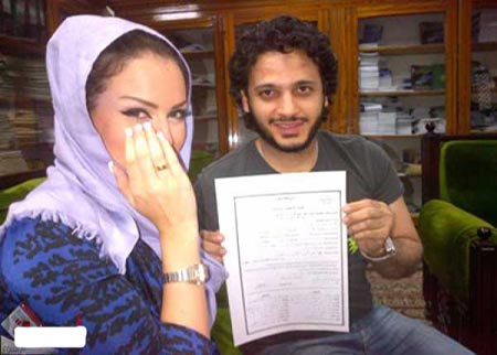 المطرب إيساف يحتفل باعتناق خطيبته الأمريكية للإسلام. (بالصور) المطرب إيساف يحتفل باعتناق خطيبته الأمريكية للإسلام. (بالصور)