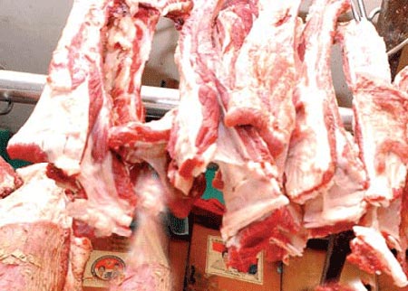 الامانة تتلف 175 الف كغم لحوم في الربع الاول من العام الامانة تتلف 175 الف كغم لحوم في الربع الاول من العام