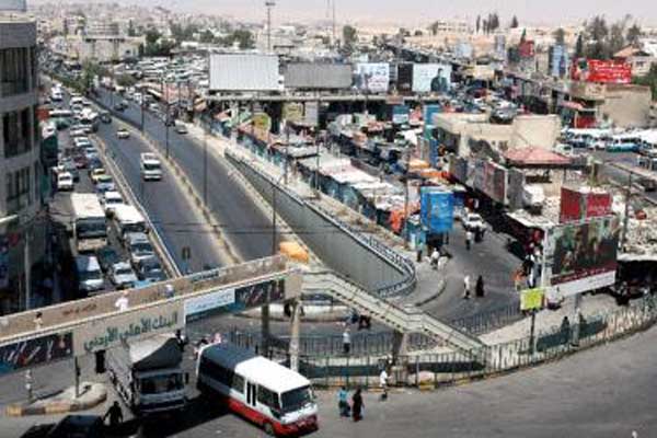 نقل المركبات العاملة على خطوط الشمال الى مجمع الامير راشد  