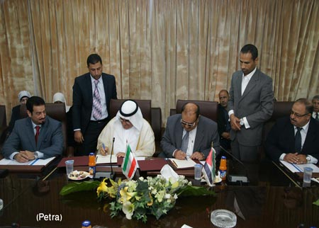 الاردن والكويت يوقعان البرنامج التنفيذي الزراعي 2012 - 2013  