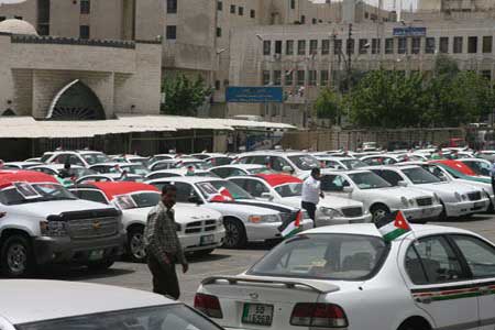 مطالبات بإعادة تشغيل مجمع سفريات المفرق الشمالي  