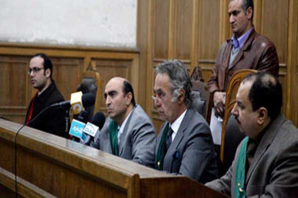  الحكم على 17 من المتهمين بقتل المتظاهرين بالجيزة و شباب الثورة يطلق حملة لمراقبة انتخابات 