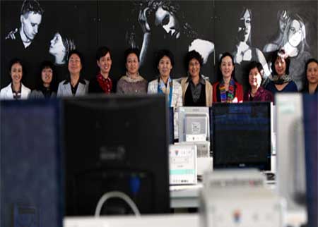 فرقة معلمات من الصين تزور مناطق سياحية في المملكة  