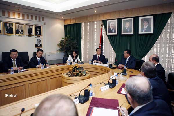 رئيس مجلس الأعيان بالإنابة يلتقي وفدا صينيا