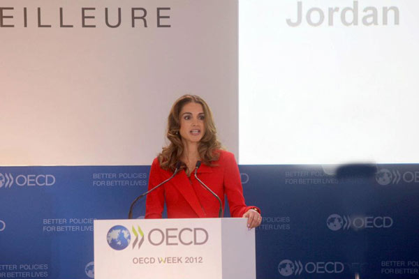 الملكة رانيا العبدالله تؤكد أهمية تحسين التعليم لتضييق الفجوة بين عدم المساواة والرخاء 