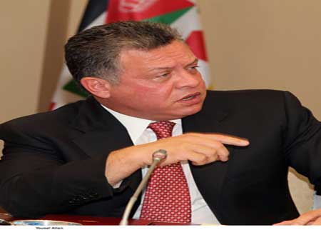 الملك يدعو الى الاستفادة القصوى من الموسم السياحي المقبل