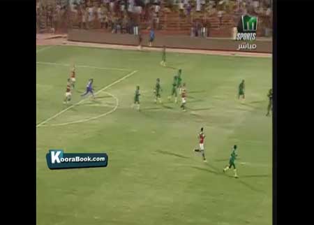 حركة غريبة من حارس الكاميرون 