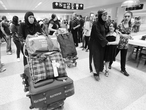 تحذيران من استهداف حلفاء الأسد في لبنان السفارات الخليجية