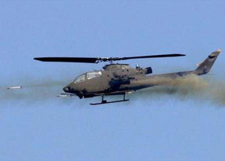 نشطاء: مروحيات تقصف المعارضة ومدرعات تدخل حلب