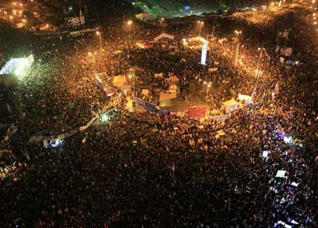 مصر: استبعاد مرسي وشفيق من سباق الرئاسة 12 يونيو