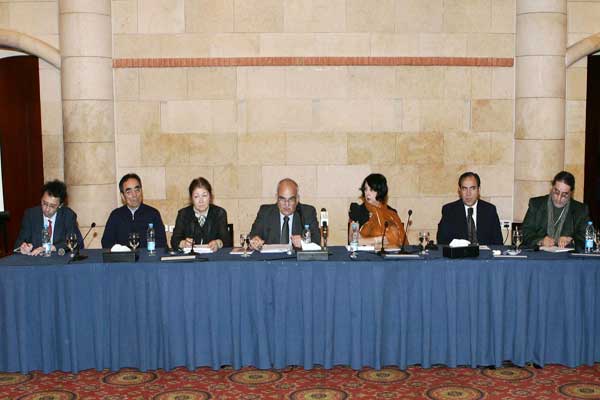 الأمير الحسن يؤكد اهمية بناء استجابة مؤسسية للتحديات الأمير الحسن يؤكد اهمية بناء استجابة مؤسسية للتحديات