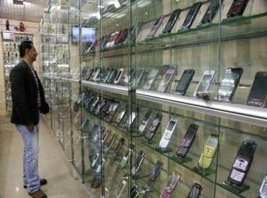 إعفاء الهواتف الخليوية 8% من ضريبة المبيعات إعفاء الهواتف الخليوية 8% من ضريبة المبيعات