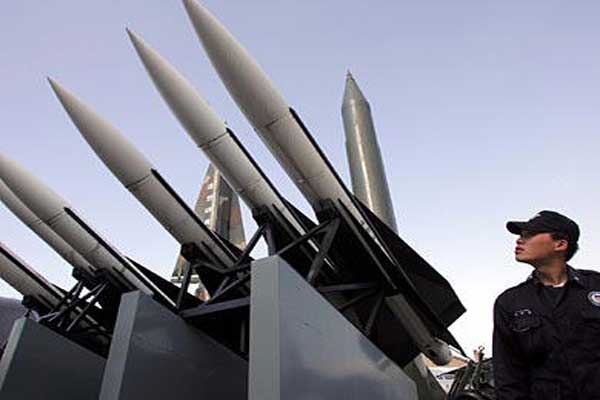 كوريا الشمالية تهدد بقصف مقرات وسائل إعلام كورية جنوبية 