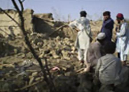 مقتل 15 في غارة أميركية بباكستان 