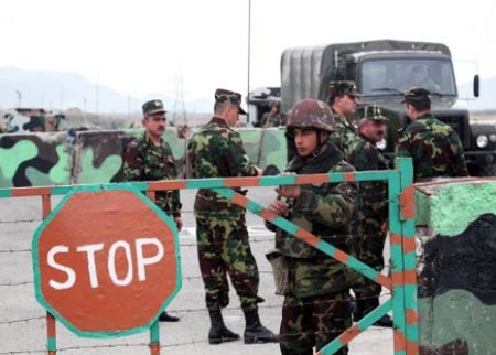 اشتباك مسلح على الحدود بين أرمينيا وأذربيجان