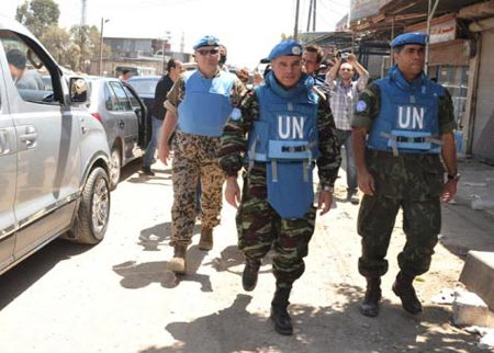 إحباط لدى السكان والمراقبين بسوريا 