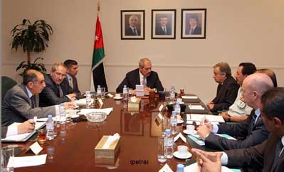 رئيس الوزراء يلتقي المفوض السامي للأمم المتحدة لشؤون اللاجئين  