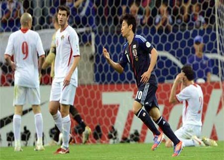 المنتخب الياباني يقسو على منتخبنا بسداسية نظيفة بتصفيات المونديال (فيديو الأهداف)