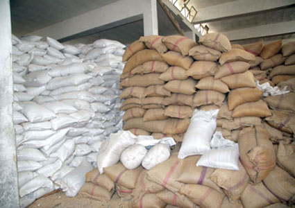 توفر الاعلاف لمربي الثروة الحيوانية في الكرك  