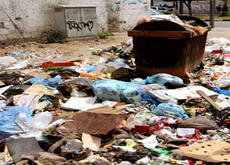 أزمة نظافة في بلدية لب ومليح بسبب نقص سائقي الآليات 