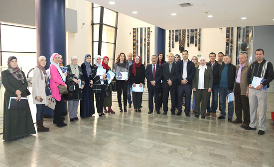 الشبكة الإقليمية للمرأة تعقد دورة توعوية عن الجرائم الإلكترونية والعنف ضد المرأة