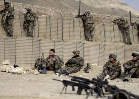 مقتل أربعة جنود فرنسيين بأفغانستان 