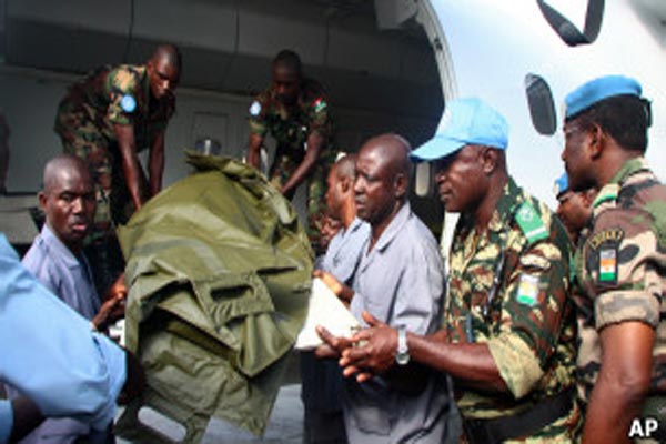 ليبيريا تغلق حدودها مع ساحل العاج بعد هجوم دام