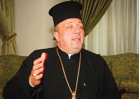 الاب حداد يدعو دافوس للمشاركة بالمبادرات الاردنية  