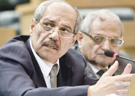 رئيس الوزراء: استثمارات الضمان الاجتماعي آمنة رغم الازمة الاقتصادية العالمية  