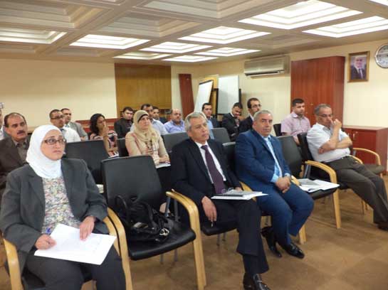 دورات اسعاف اولية للبنوك بتنظيم جمعية المتقاعدين العسكريين الطبية 